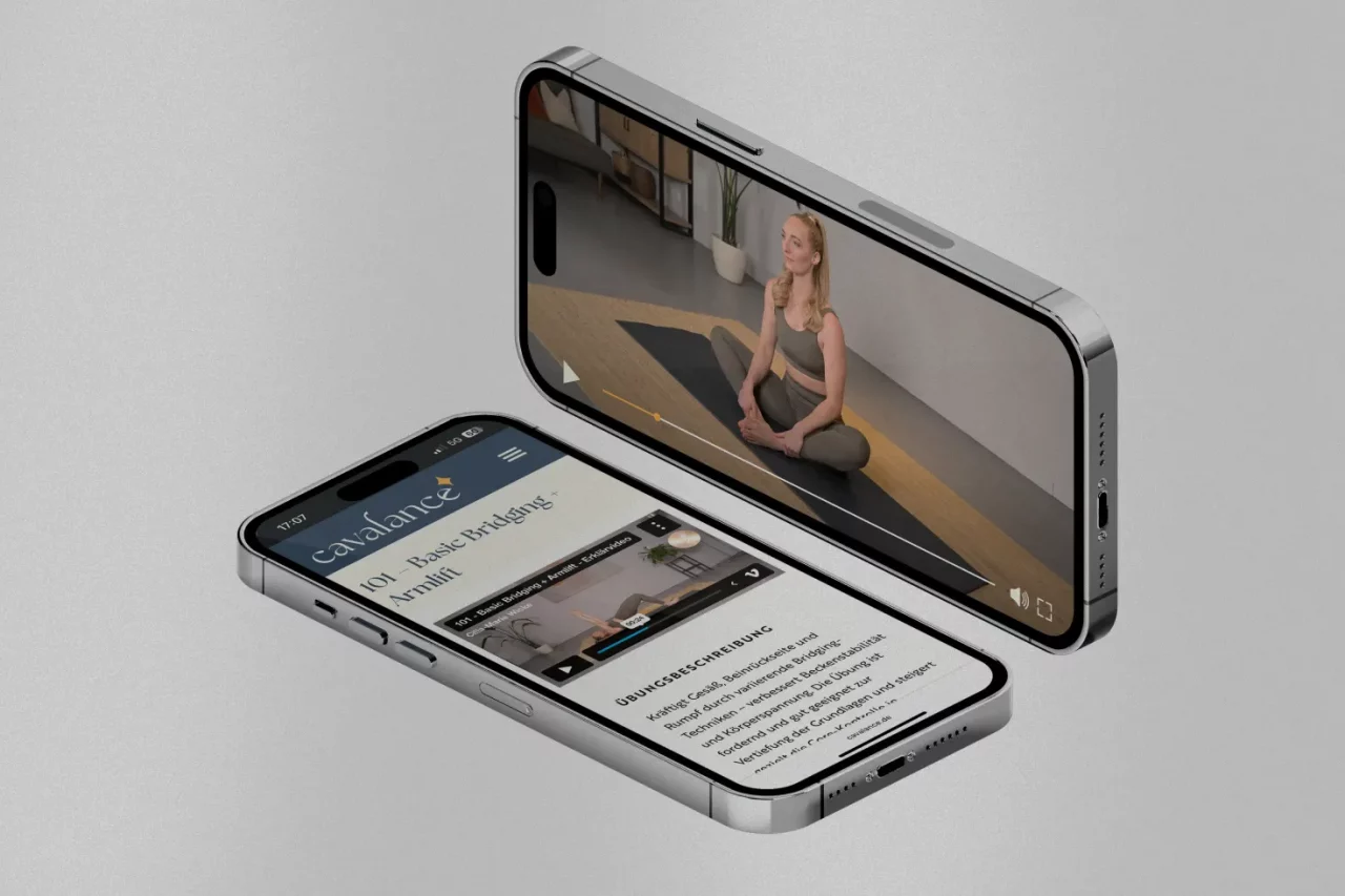 Web-Design für das Portal Cavalance, Darstellung einer mobilen Ansicht des Trainingsportals auf einem Smartphone